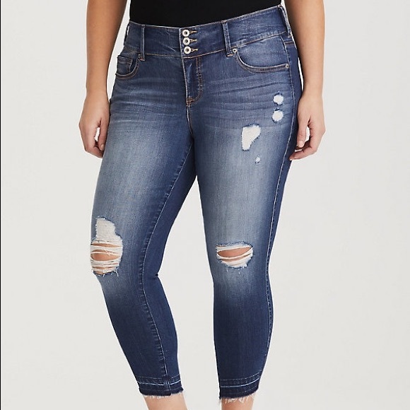 torrid Denim - **NWT** Torrid sz 24 Premium Cropped Jegging!